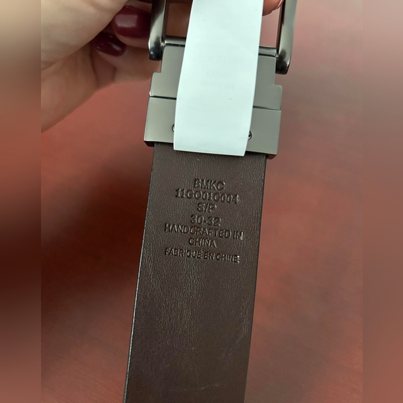 Guess men's reversible belt size S - Picture 4 of 5